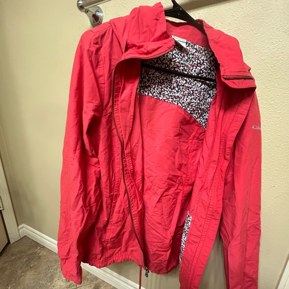 Columbia light weight jacket